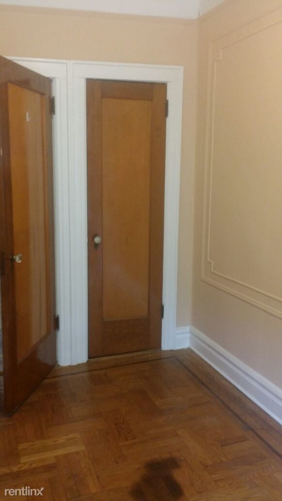 Foto del edificio - 2 br, 1 bath  - 8859 82nd Ave