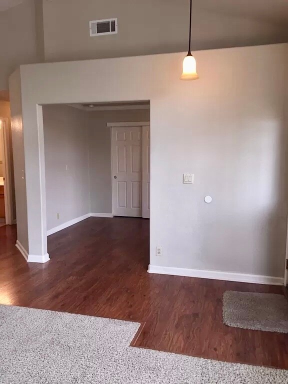 Building Photo - 1608 Steinbeck Dr