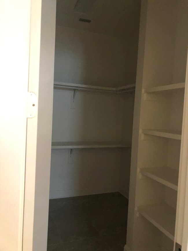 Building Photo - 4847 E Cypress Loop