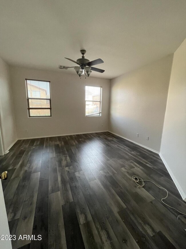 Foto del edificio - 7028 W St Charles Ave