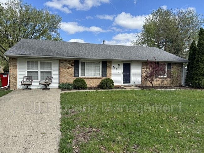 Building Photo - 802 Stratford Dr