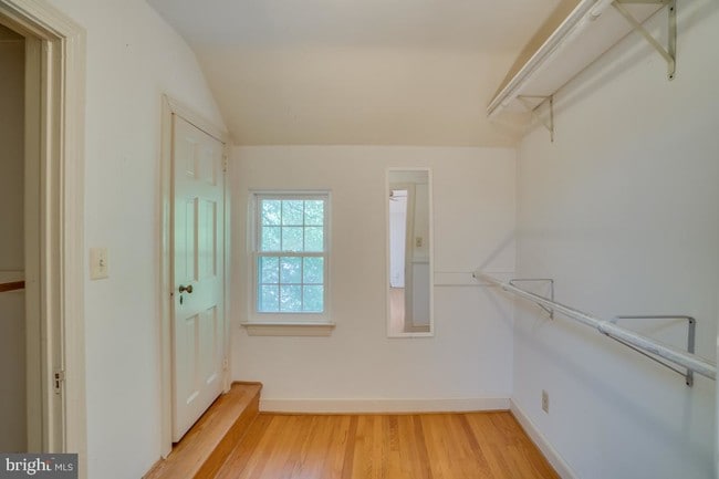 Building Photo - 907 23RD St S