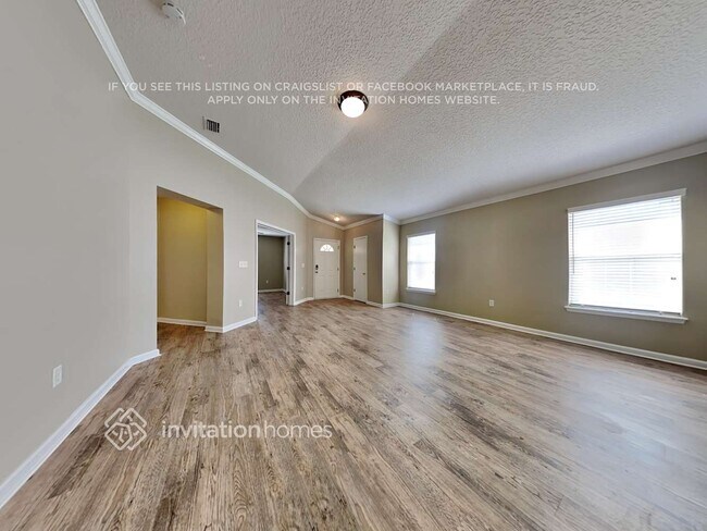 Foto del edificio - 2234 Justin Lake Dr