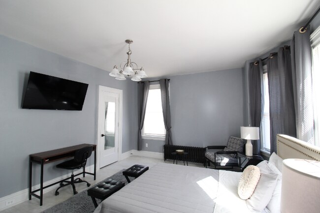 Foto del edificio - 800 Monroe Ave