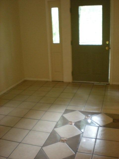 Building Photo - 1305 High Grove Rd
