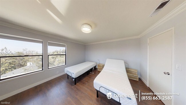 Building Photo - 5 br, 4.5 bath House - 15080 Mcvay Avenue -