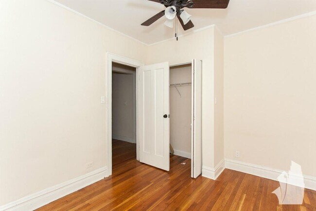 Building Photo - 4721 N Leavitt St
