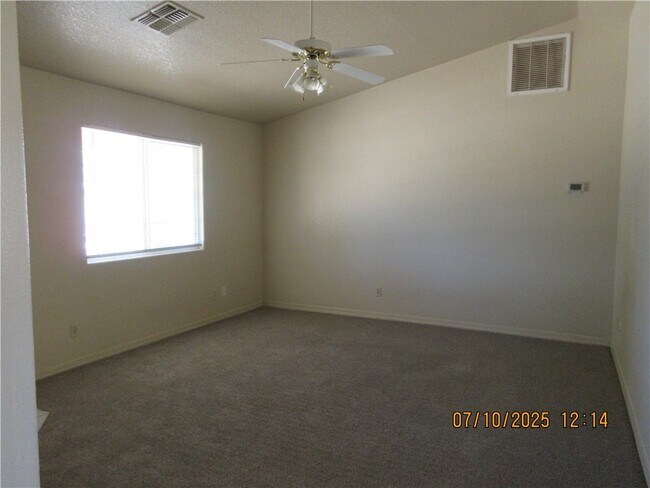 Foto del edificio - 3284 N Jewel St