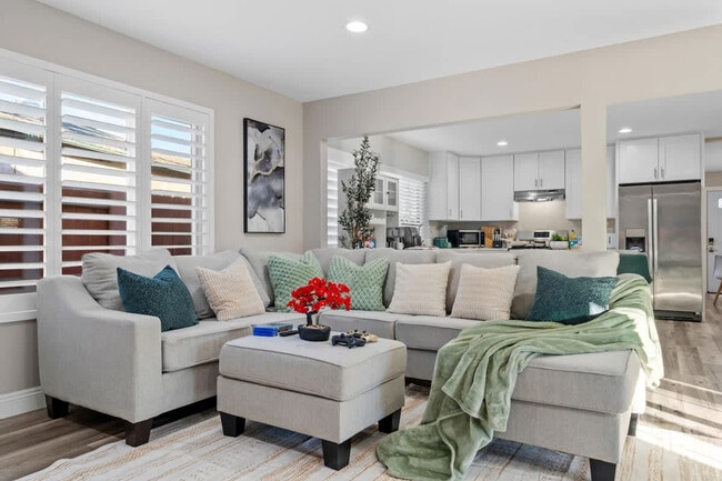 Building Photo - 7630 Andasol St