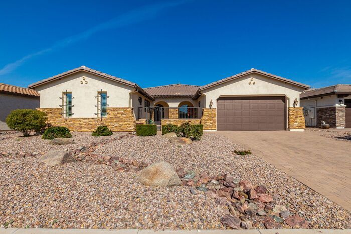 Primary Photo - Stunning 4 bedroom 2.5 bath in Village at ...