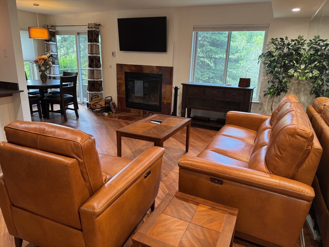 Foto principal - 35 Lower Woodbridge Rd