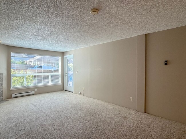 Building Photo - 2bd/2bth Condo Located Near Northgate Station, $1,800/mo.