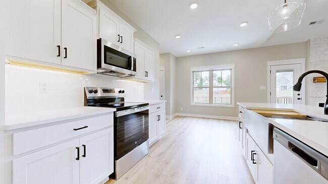 Foto del edificio - 529 Foxglove Ln