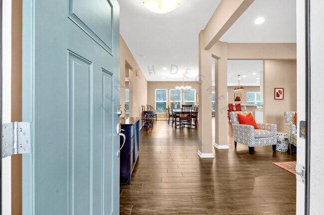 Foto del edificio - 361 Fern Leaf Ln