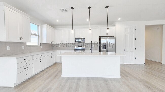 Building Photo - 5029 W Roundhouse Rd