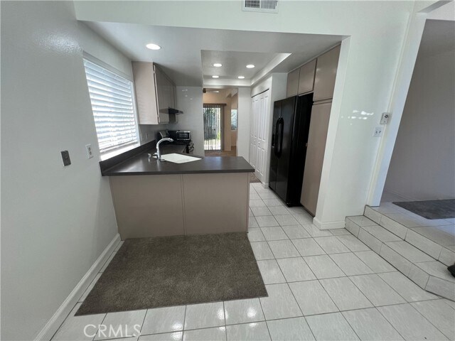 Foto del edificio - 154 N Batavia St