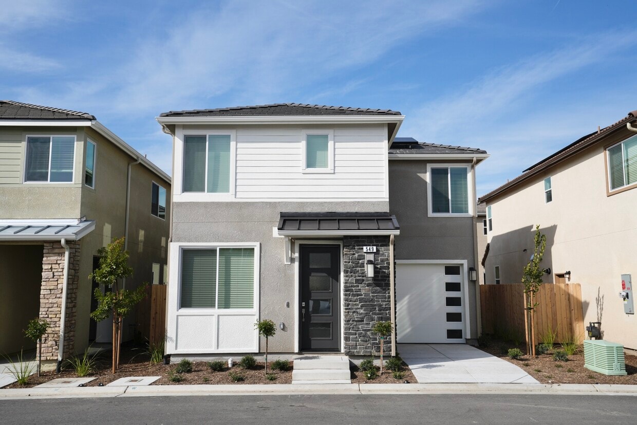 549 Farmhouse Ln, Clovis, CA 93619 House Rental in Clovis, CA