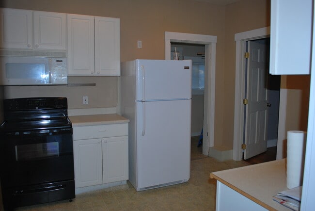 Foto del edificio - 6027 6th Ave NE