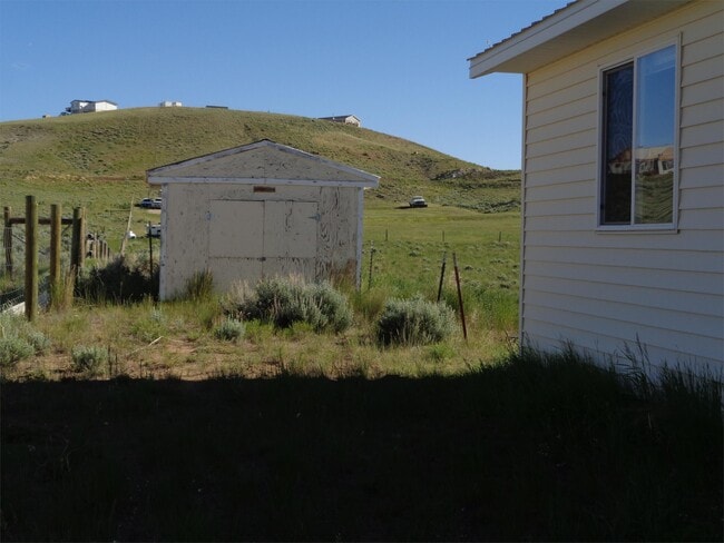 Building Photo - 143 Meadow Lark Ln