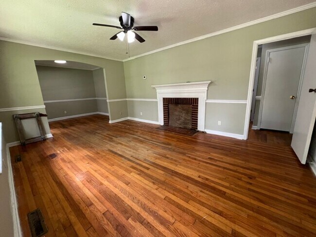 Foto del edificio - 3 Bedroom, 2 Bath House