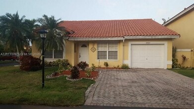 Building Photo - 10867 SW 152nd Pl