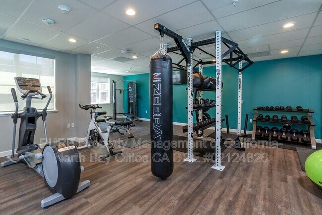 Foto del edificio - 785 Baywood Dr