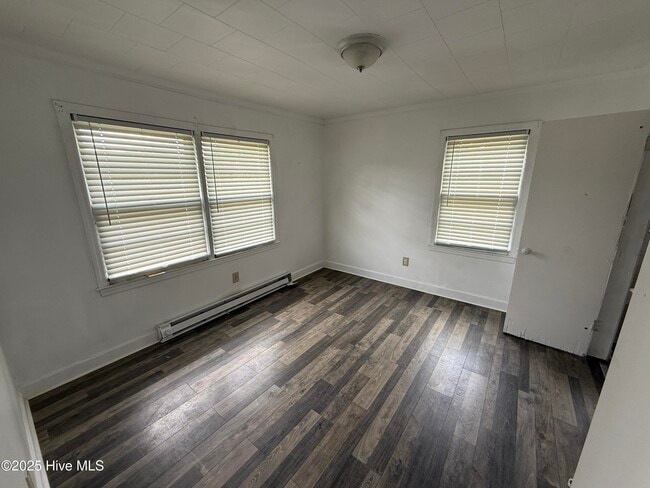 Foto del edificio - 4134 Corbett Cir