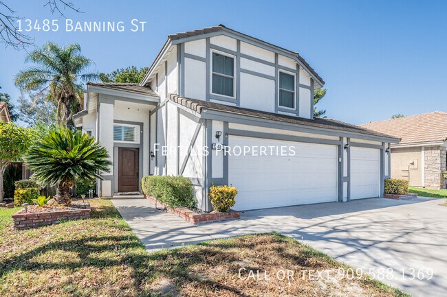 Foto del edificio - 13485 Banning St