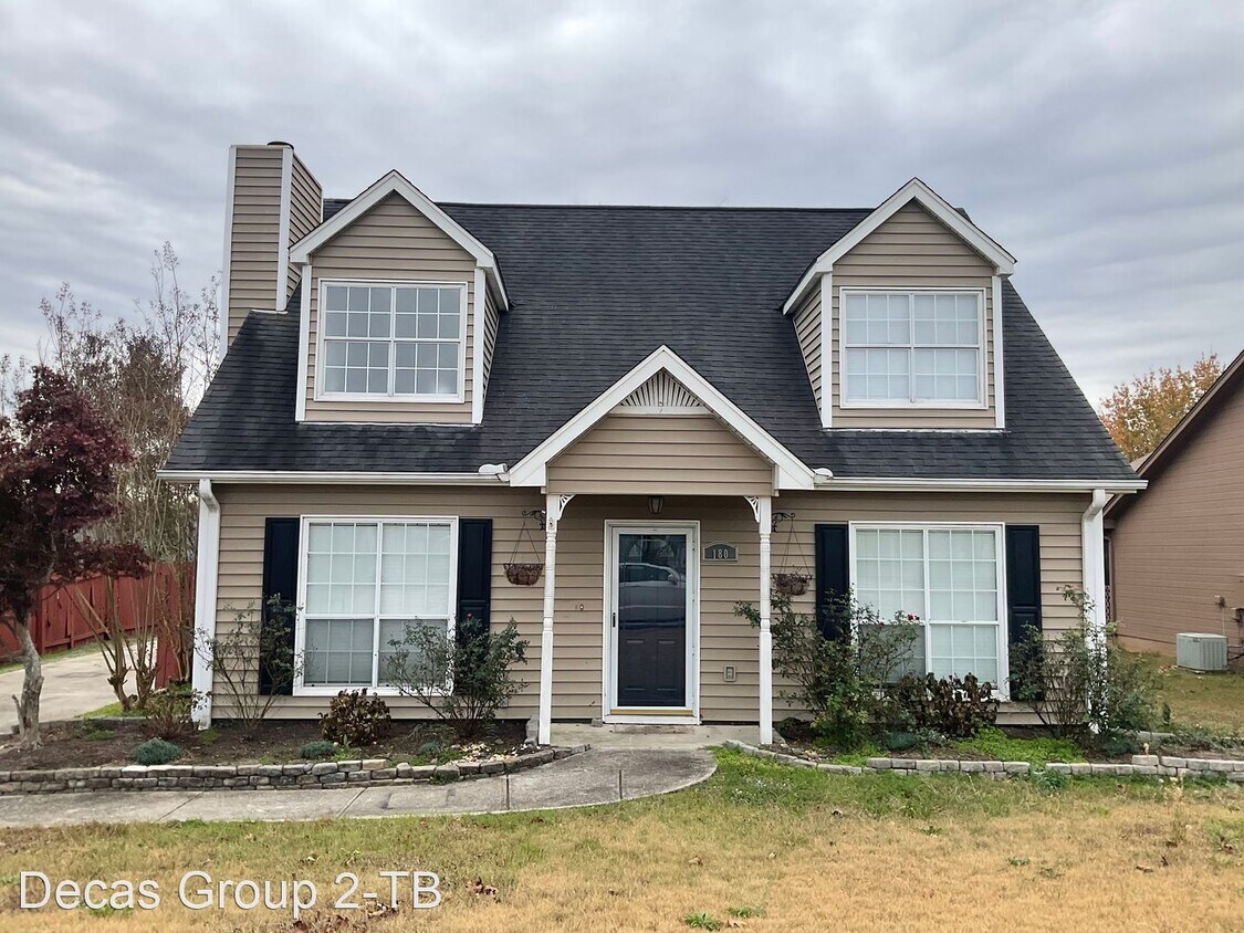 Primary Photo - 4 br, 2 bath House - 180 Park Place Ln