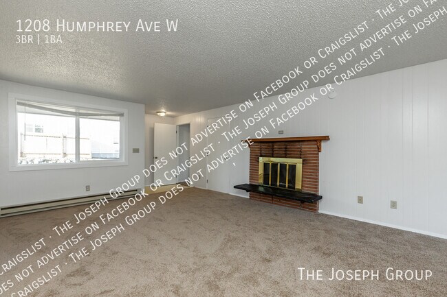 Foto del edificio - 1208 Humphrey Ave W