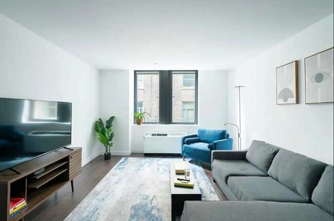 Building Photo - 3 bedroom in New York NY 10038