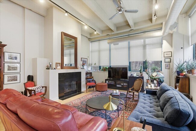 Foto del edificio - 2600 N Southport Ave