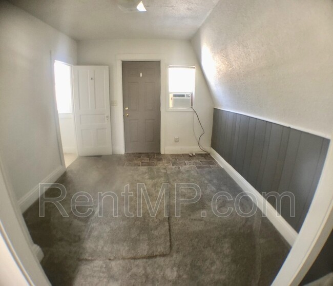 Building Photo - 603 S Franklin St