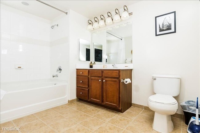 Foto del edificio - 2 br, 2 bath Apartment - 79 Poplar St