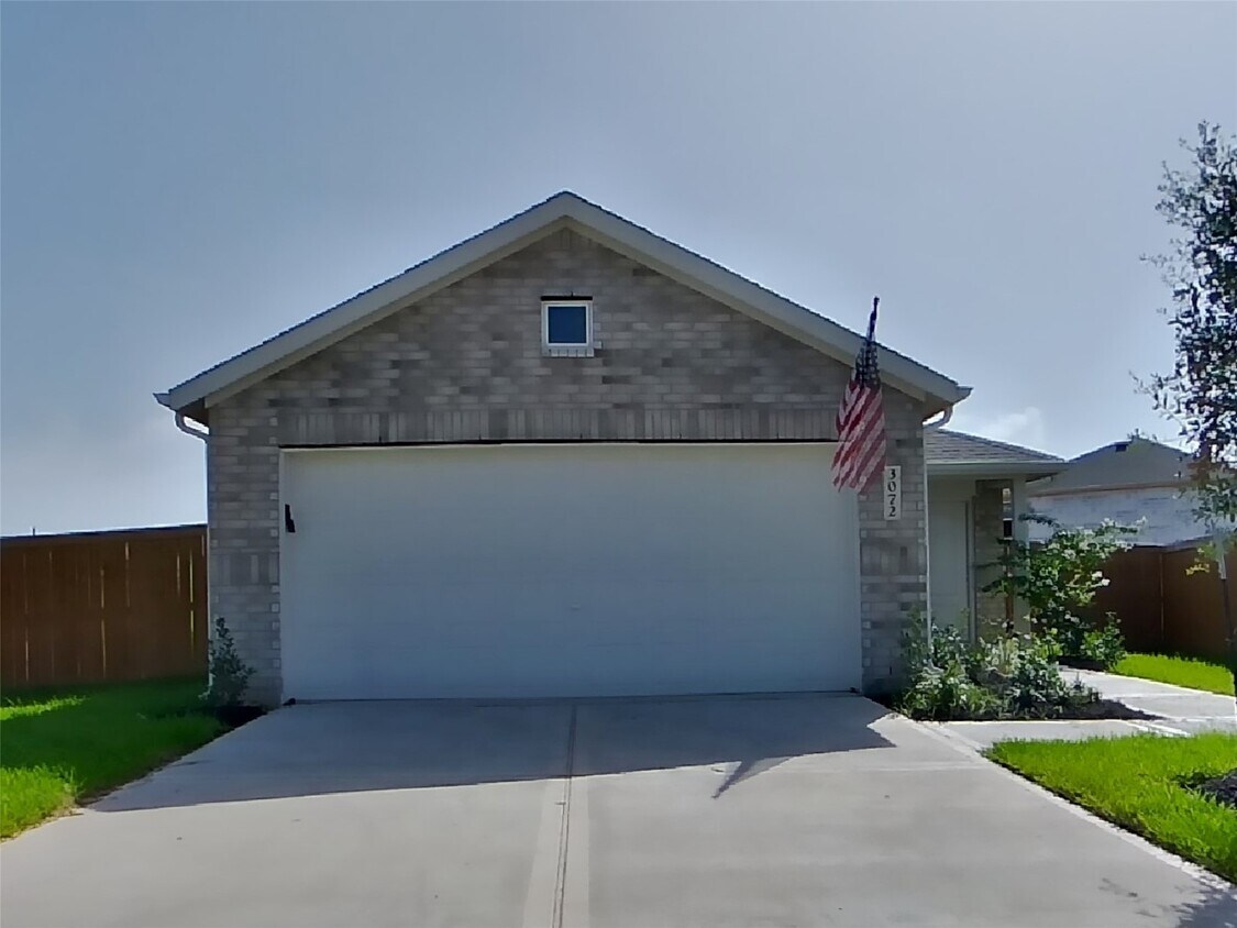 Foto principal - 3072 Dawn Sound Dr