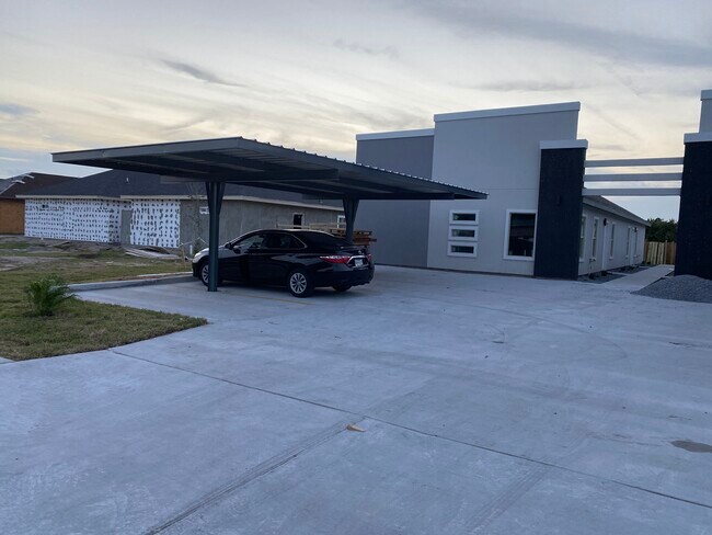 Foto del edificio - 901 N Trosper Blvd