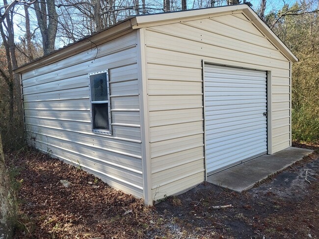 Building Photo - 15152 State Rte T-2501