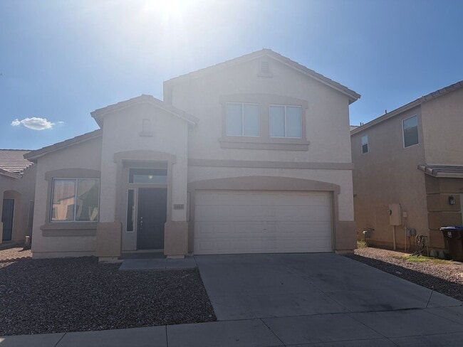 Building Photo - Freshly Painted 3 Bed, 2.5 Bath Home in Coolidge