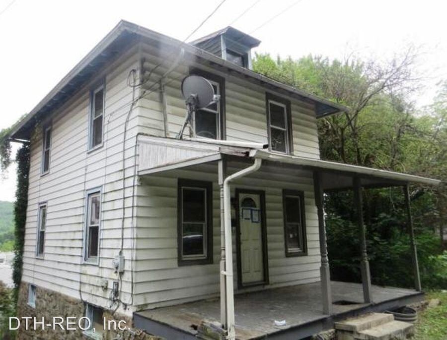 Primary Photo - 2 br, 1 bath House - 1351 Friedensburg Rd