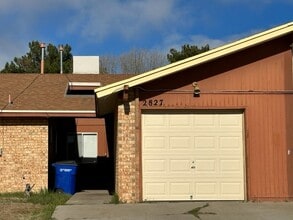 Building Photo - 2827 ANISE1