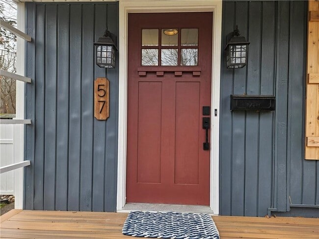 Building Photo - 57 Wampanoag Cir