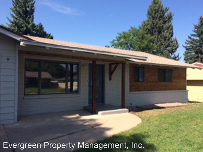 Foto del edificio - 3 br, 2 bath House - 2420 Poplar Dr
