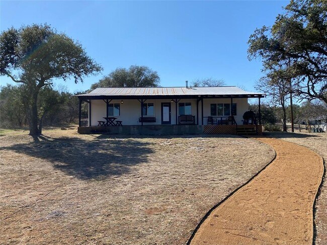 Building Photo - 401 Lake View Dr