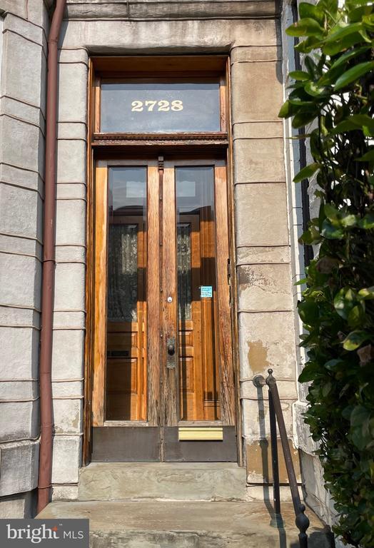 Foto del edificio - 2728 St Paul St