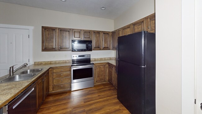 Kitchen - 67 E 200 N