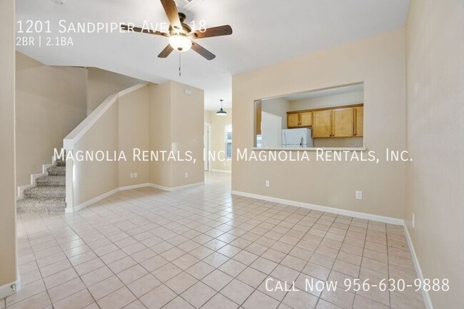 Foto del edificio - 2 bed 2.5 bath Townhouse in Mcallen