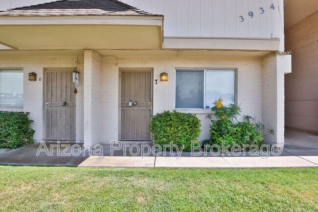 Foto del edificio - 3934 E Piccadilly Rd
