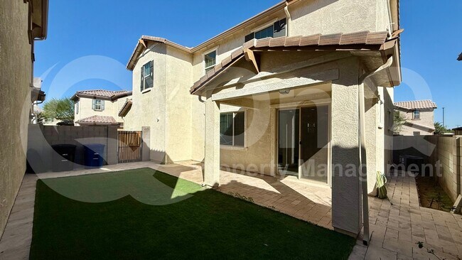 Foto del edificio - 270 N Scott Dr