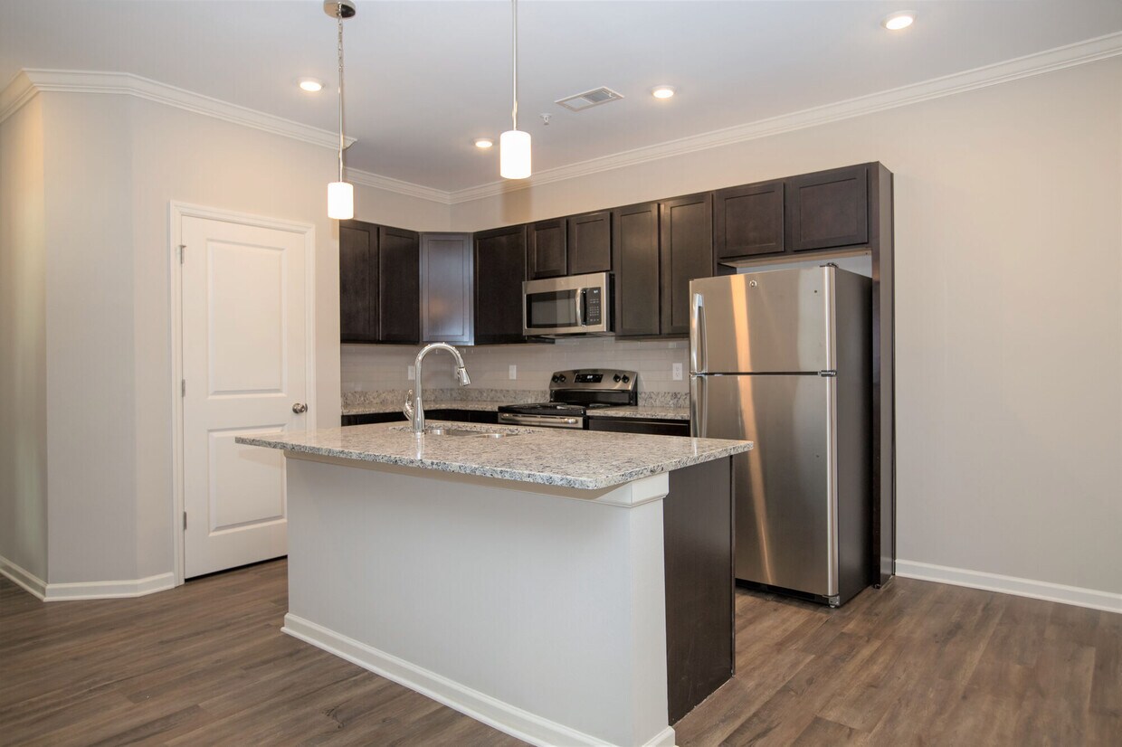 Oakwood Estates Apartment Homes by Callio 5221 Old Hixson Pike