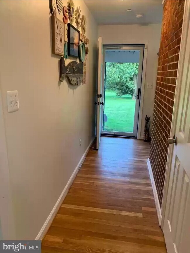 Foto del edificio - 13034 Triadelphia Rd